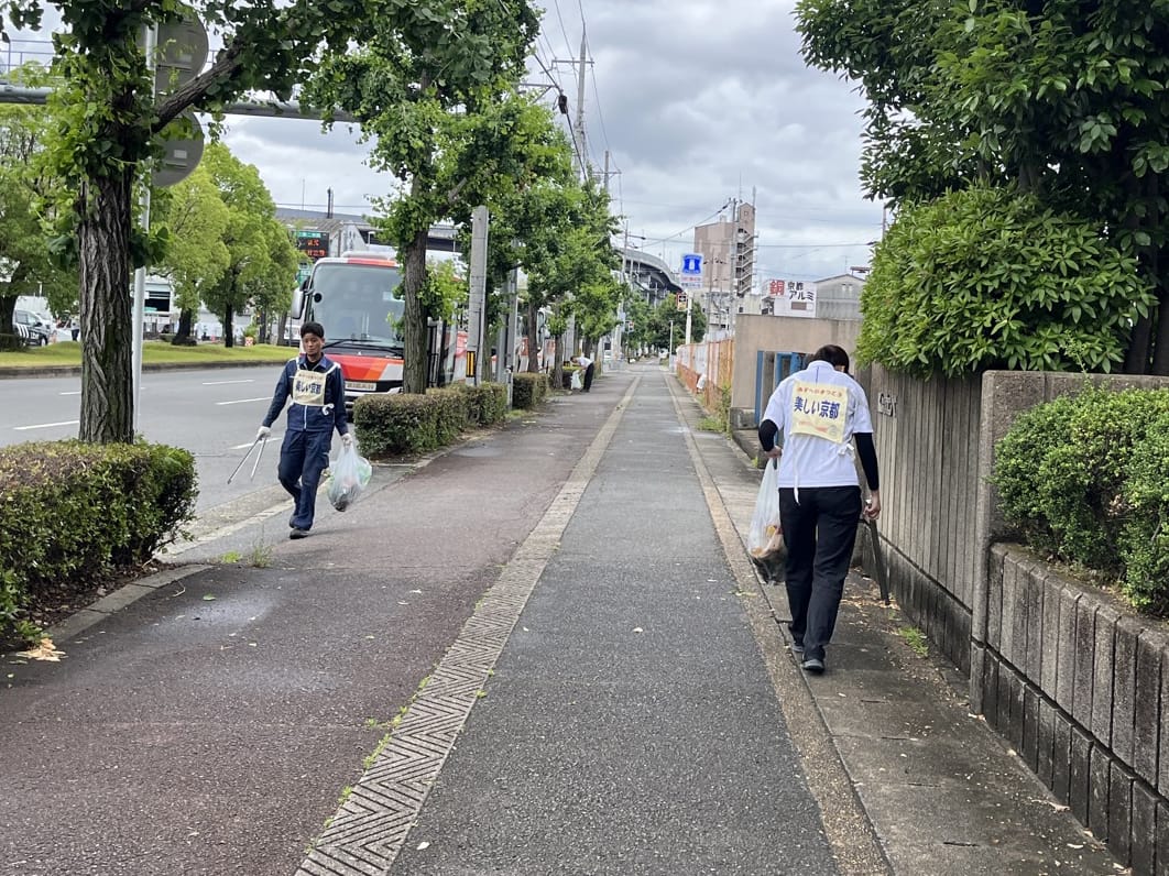 油小路北部区域での清掃活動