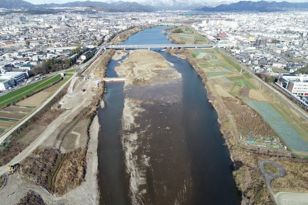 桂川上鳥羽塔ノ森地区河道掘削他工事