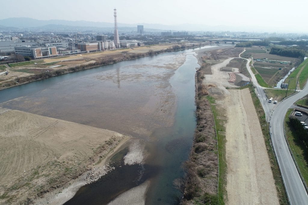 桂川上鳥羽塔ノ森地区河道掘削他工事