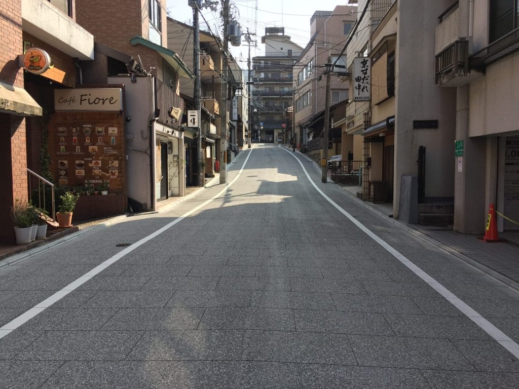 舗装道補修工事(安井緯10号線他)(その1,2)(2件一括)