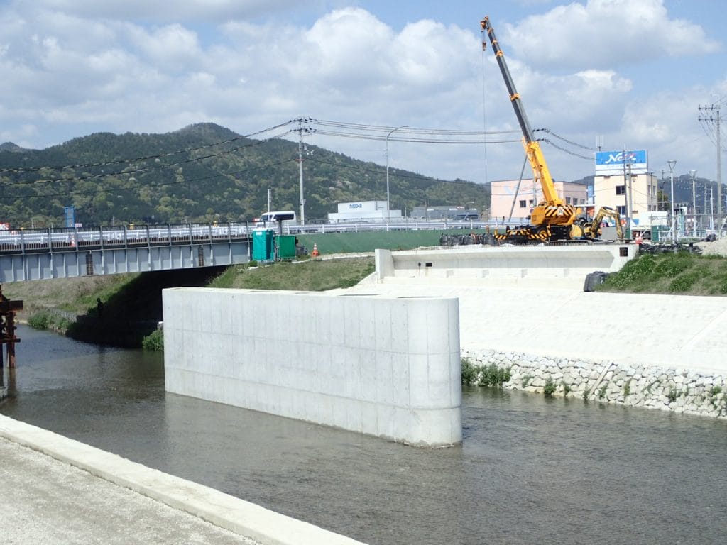 国道9号若宮橋架替橋梁下部(P1)工事